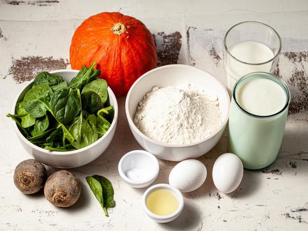 Barvne palačinke čez celo leto